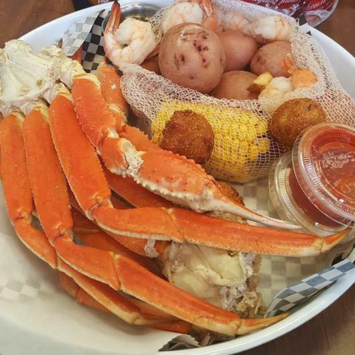 seafood boil dinner poplar pizza howard kansas